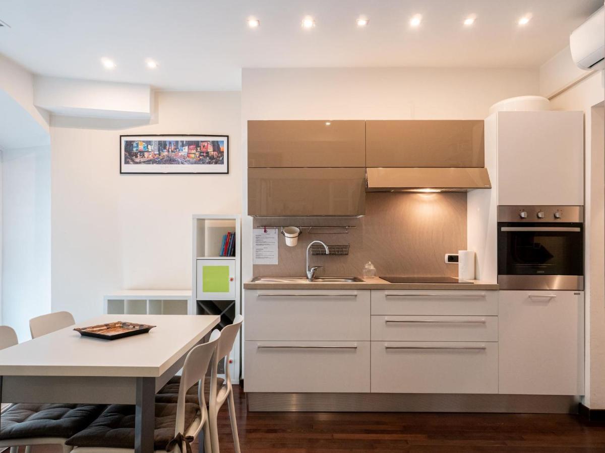 The Best Rent - Modern Duomo Apartment Milan Exterior photo